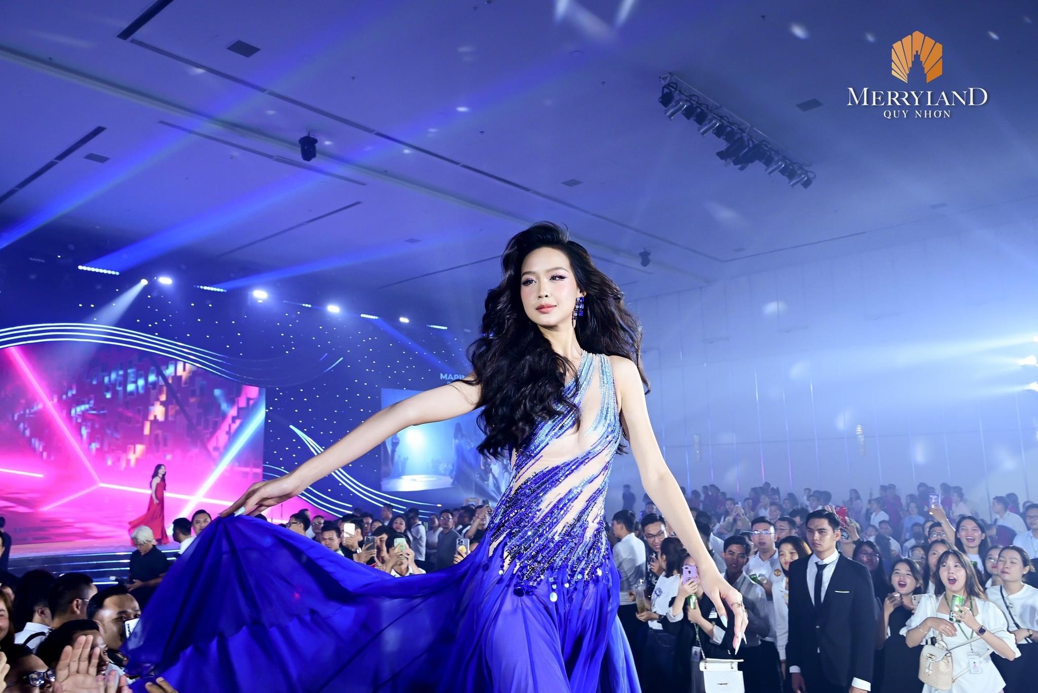 Người đẹp miss world Việt Nam tại sự kiện giới thiệu MerryHome - Marina District